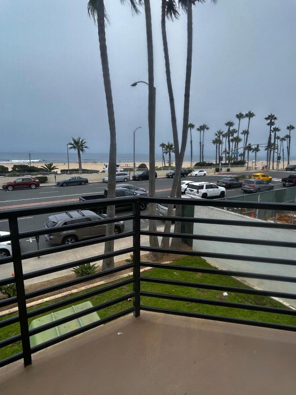 HUNTINGTON BEACH INN image 4